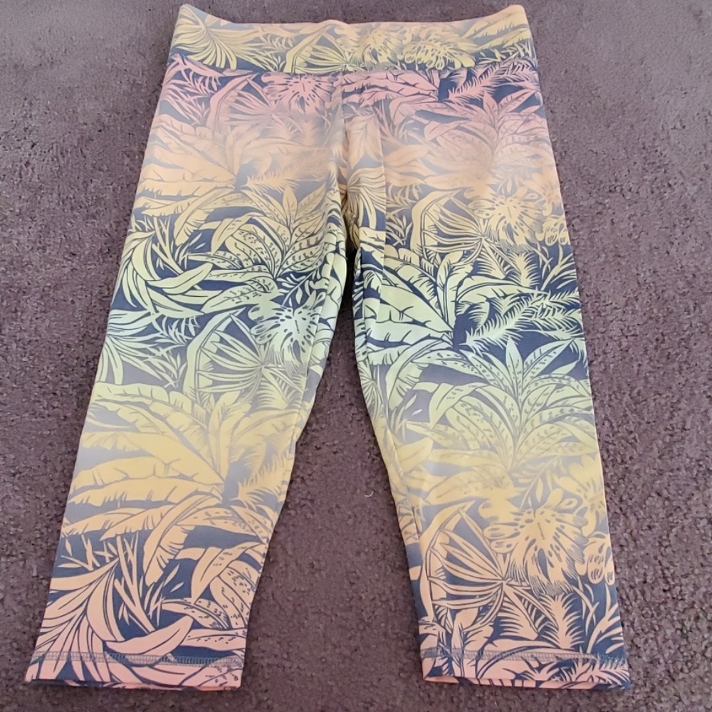 VS Capri leggings tropical L